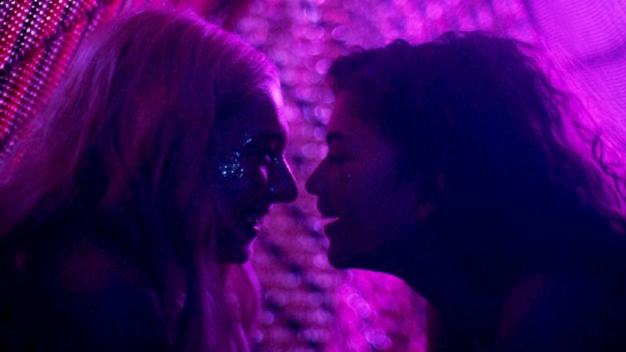 The Best TV Shows to Watch With Your Partner Right Now.2. 3