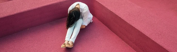 Psychology of jealousy: what’s behind it & how to know when it’s time to let go of it