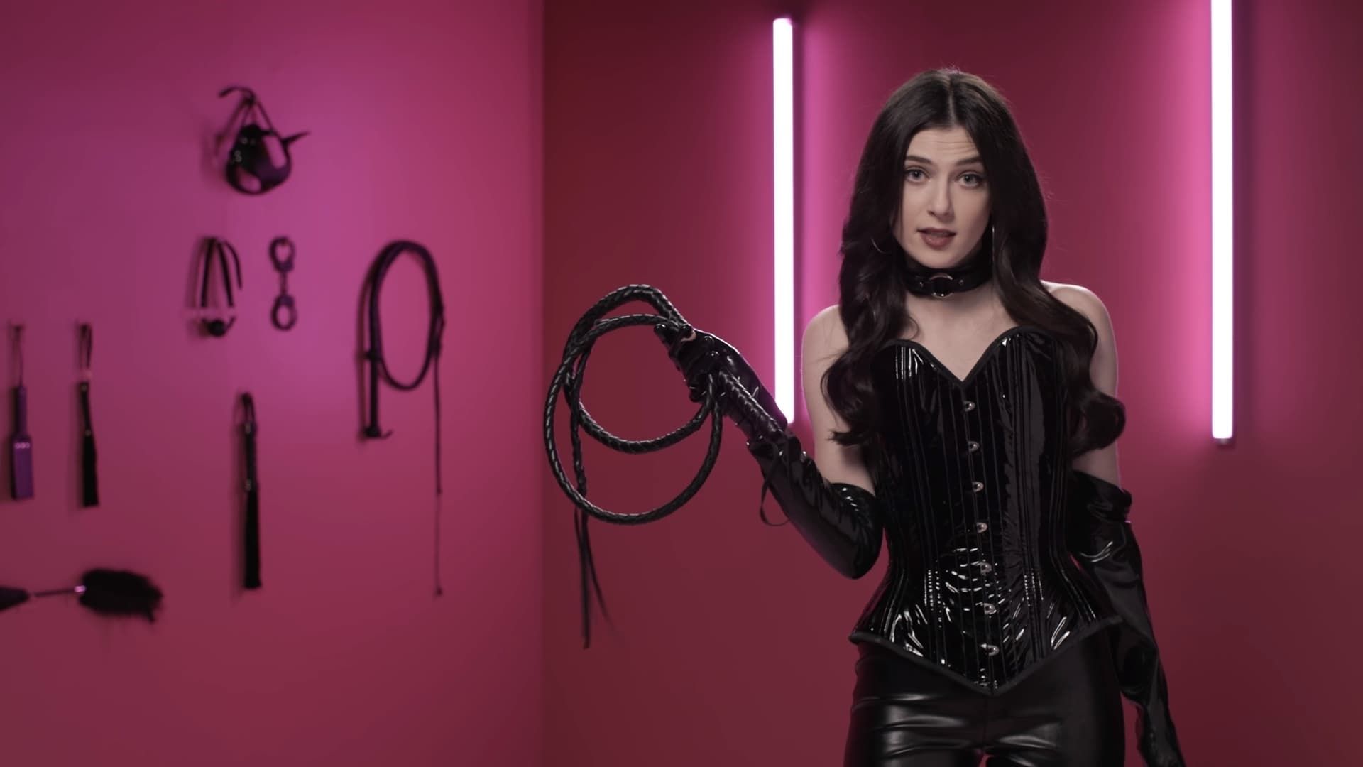 The Best TV Shows to Watch With Your Partner Right Now.2. 1