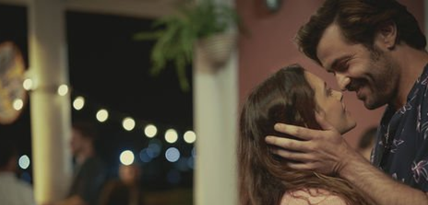 The Best TV Shows to Watch With Your Partner Right Now.3. 1