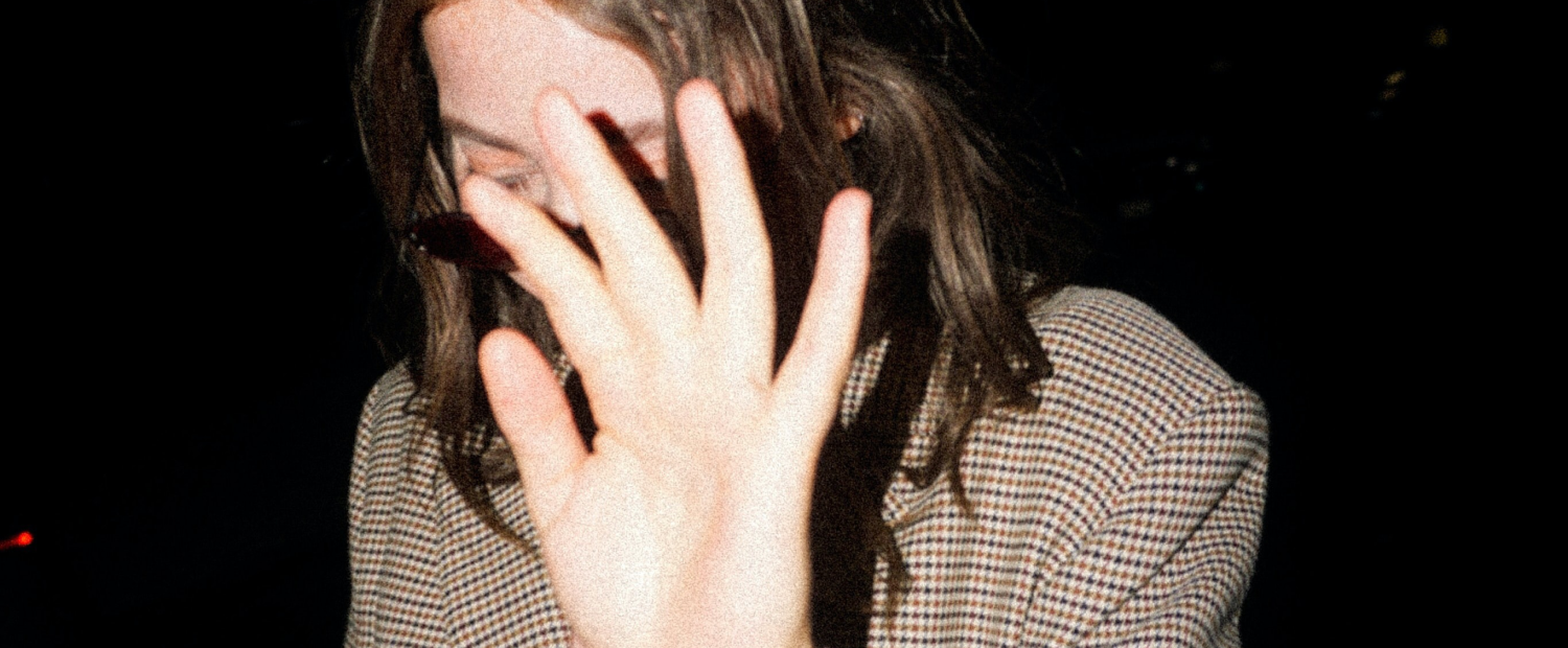 How to start dating.1. 1