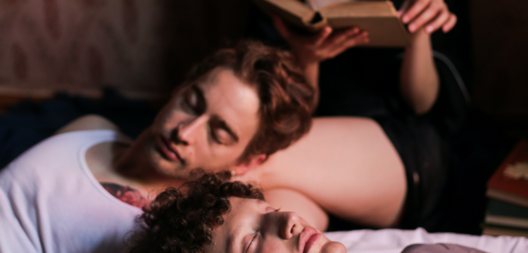 Trouver une licorne et réussir son plan à trois.1. 1